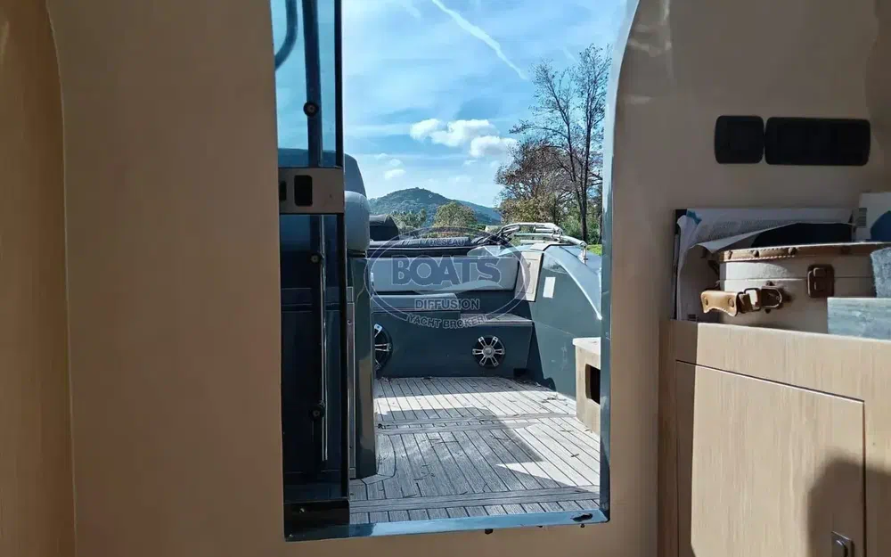 slider 14 Nuova Jolly Prince 35 Sport Cabin