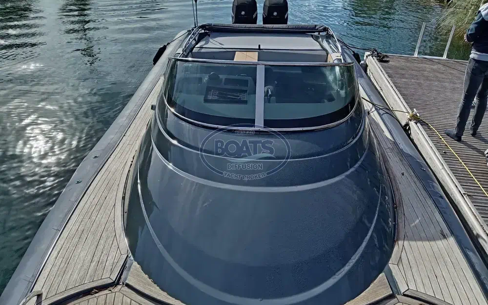 slider 1 Nuova Jolly Prince 35 Sport Cabin