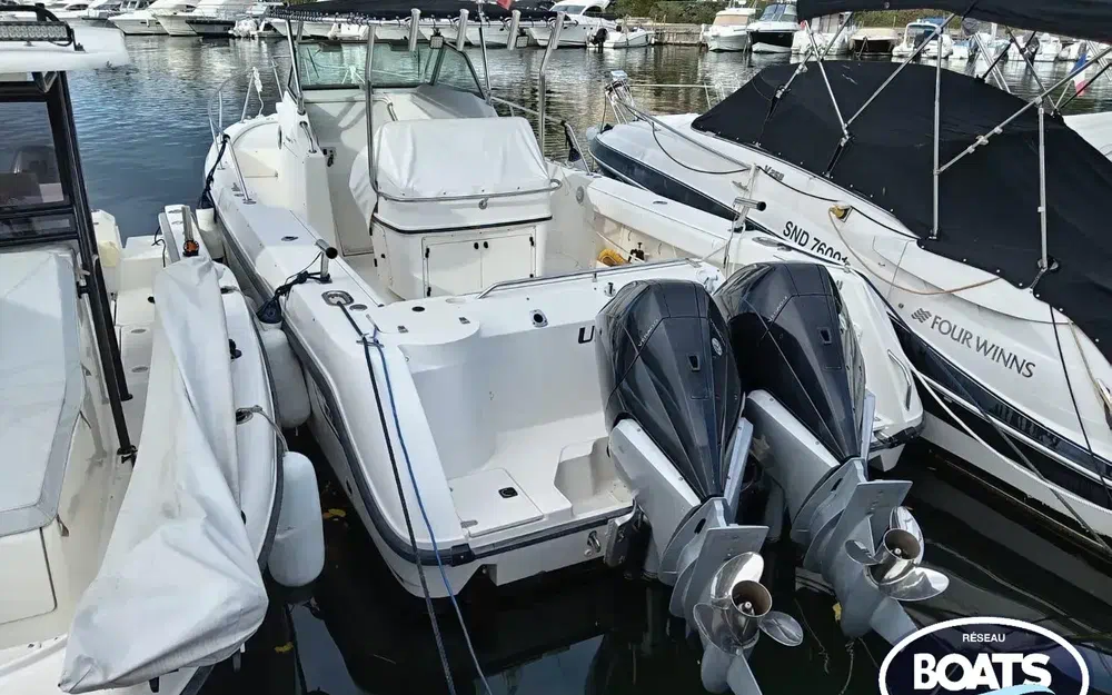 slider 0 Boston Whaler 28 Outrage