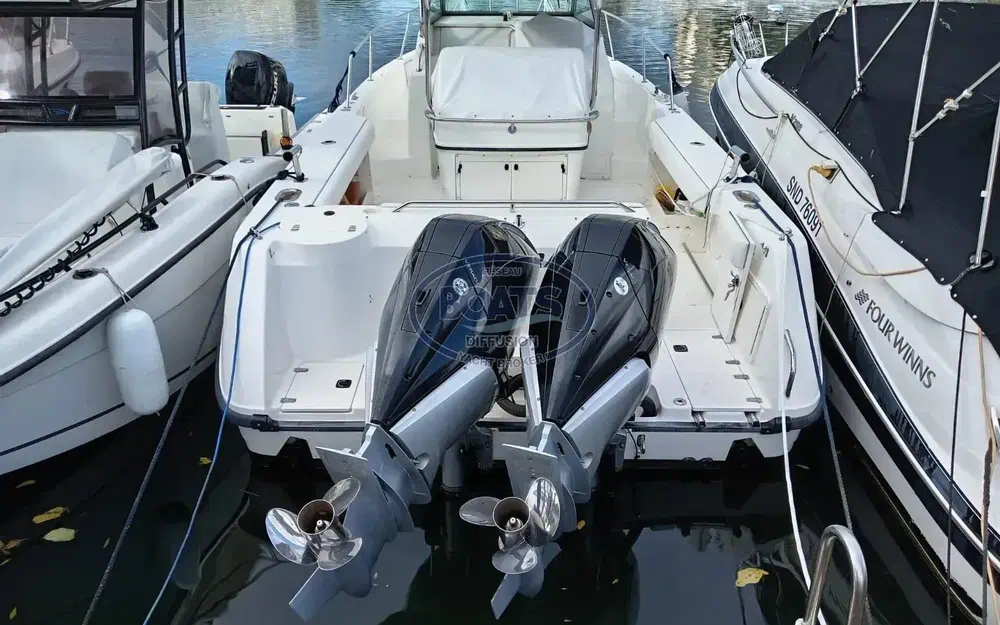 slider 1 Boston Whaler 28 Outrage