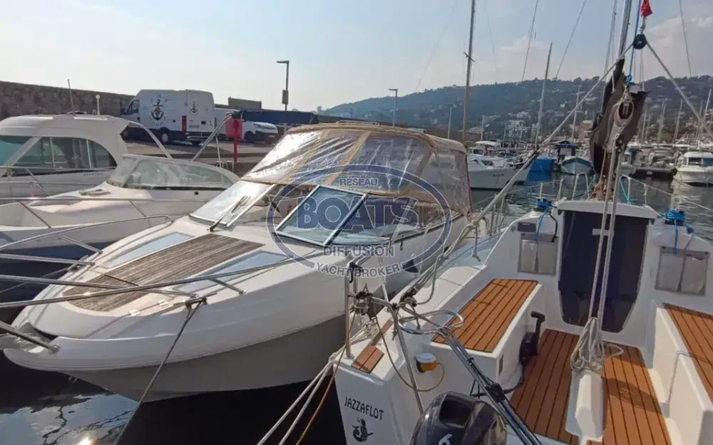 slider 3 Jeanneau Cap Camarat 635