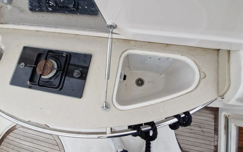 slider 9 Sessa Marine S32