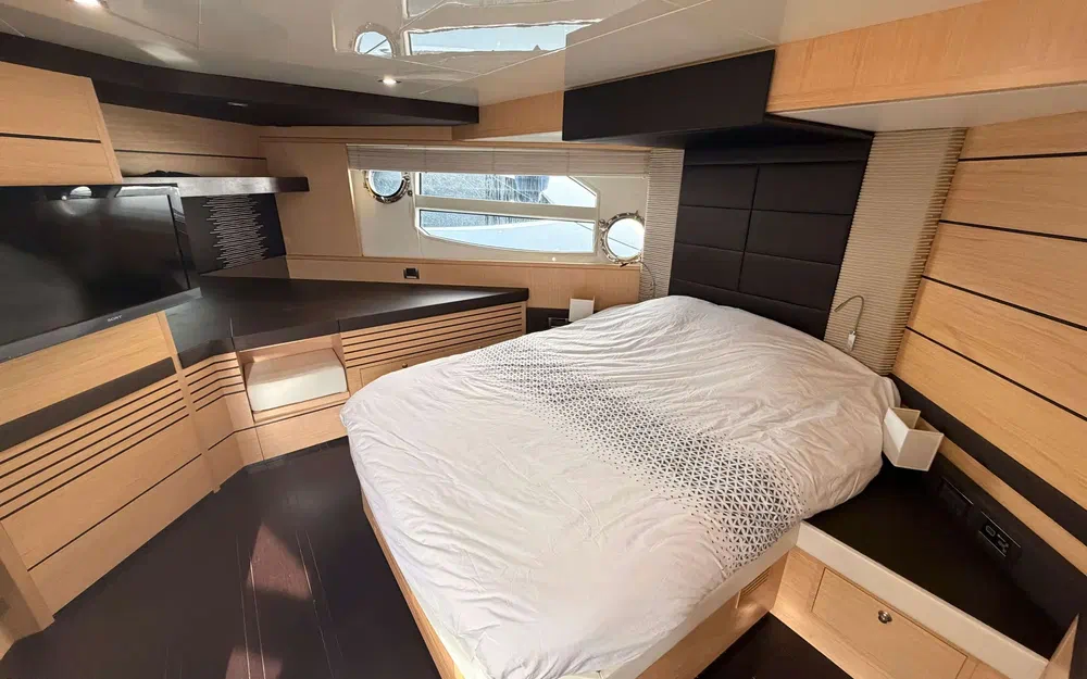 slider 11 Cayman  57 HT