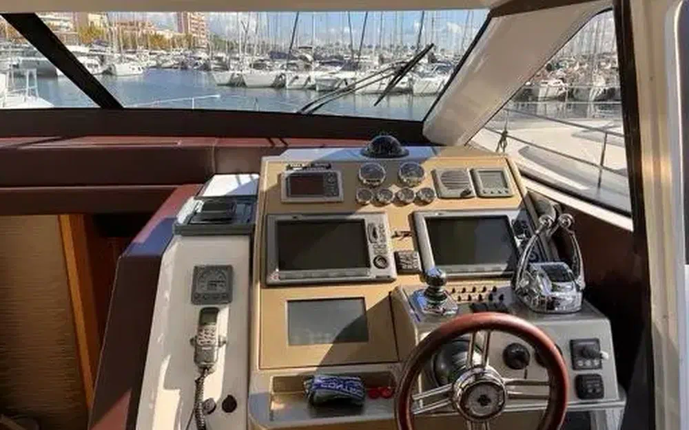 slider 8 Cayman  57 HT