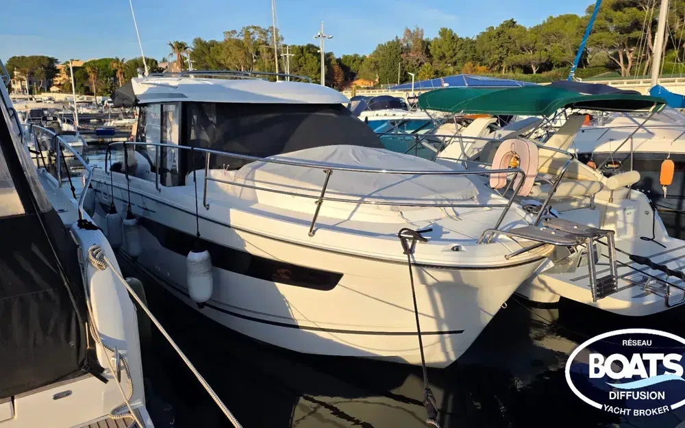 slider 0 Jeanneau Merry Fisher 895