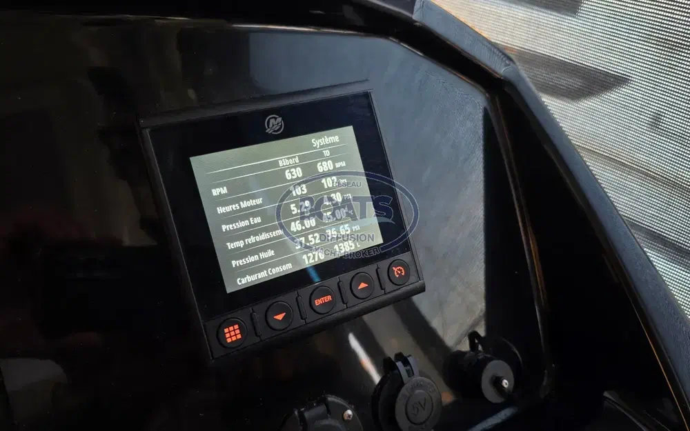 slider 12 Jeanneau Merry Fisher 895