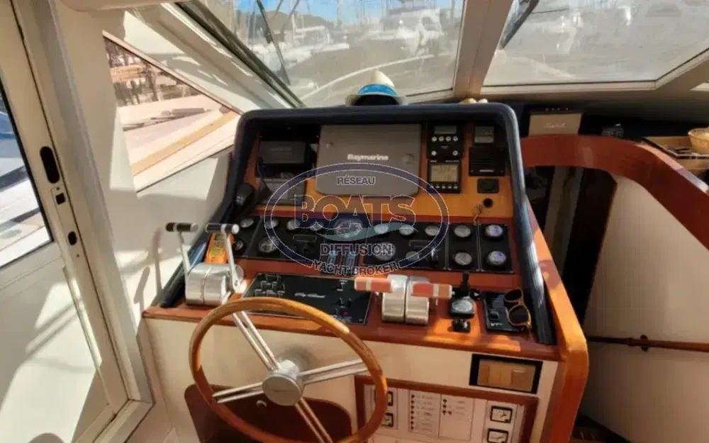 slider 8 Guy Couach  1401