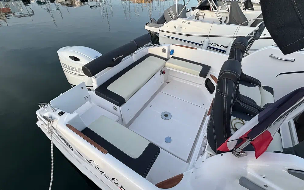 slider 7 B2 Marine Cap Ferret 752