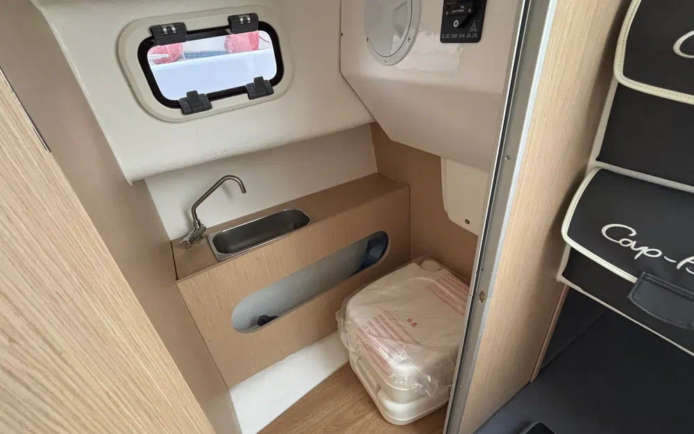 slider 37 B2 Marine Cap Ferret 752