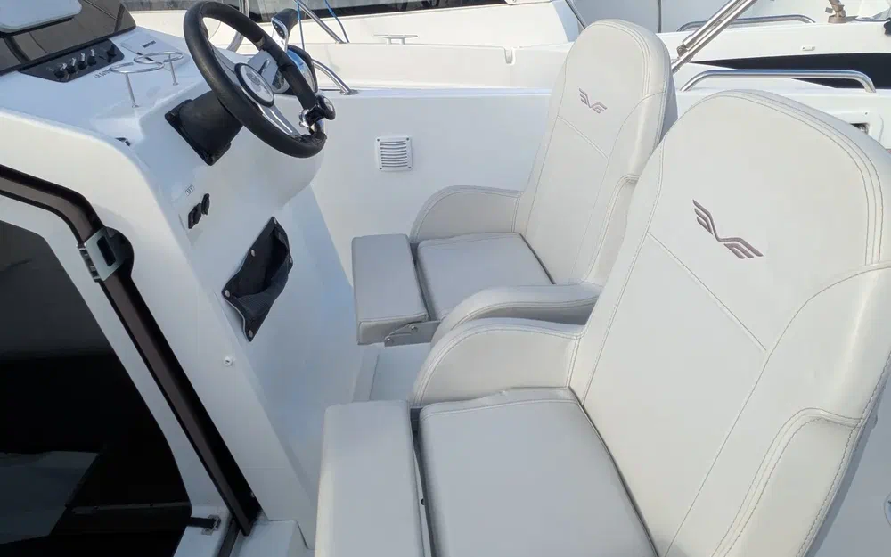 slider 10 Beneteau Flyer 8 SPACEdeck