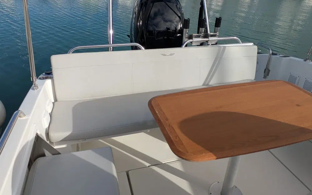 slider 11 Beneteau Flyer 8 SPACEdeck