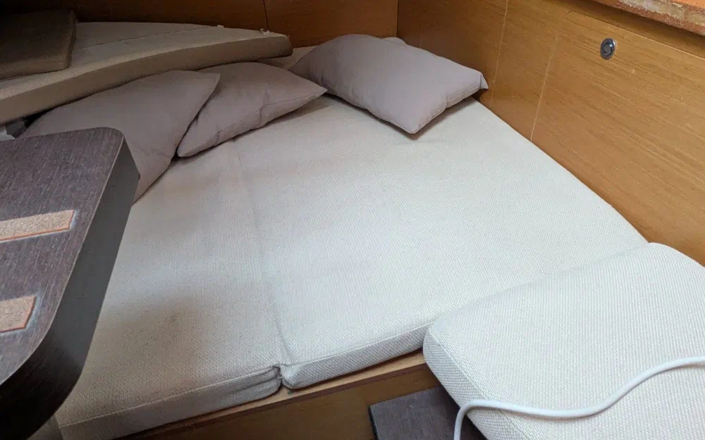 slider 6 Jeanneau Cap Camarat 8.5 WA