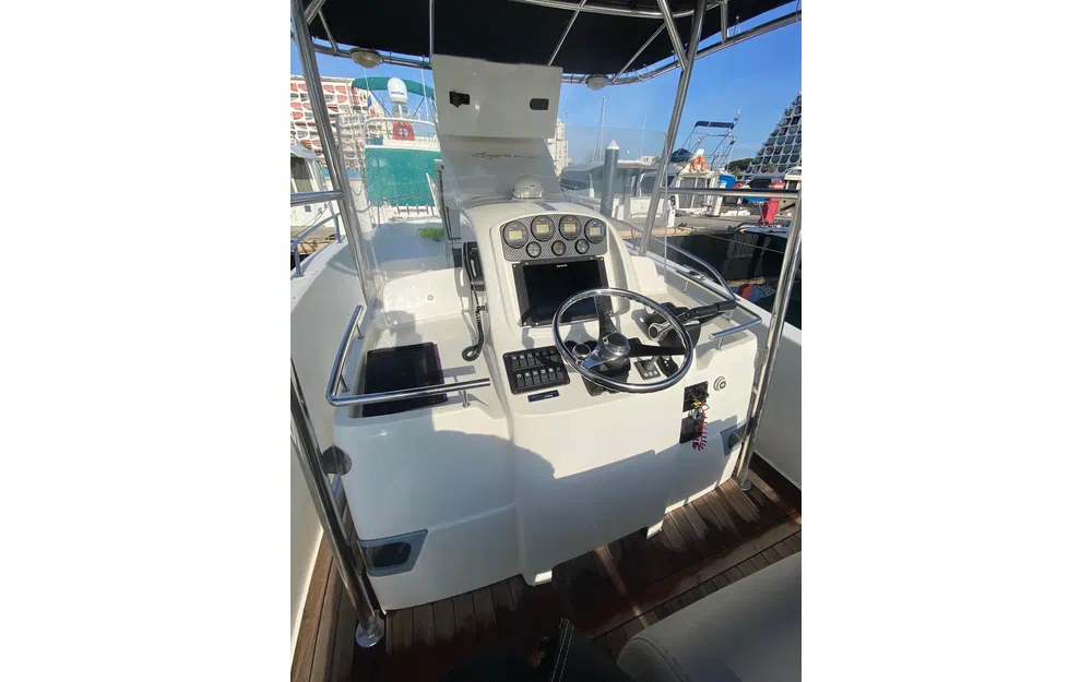 slider 4 Kelt White Shark 285