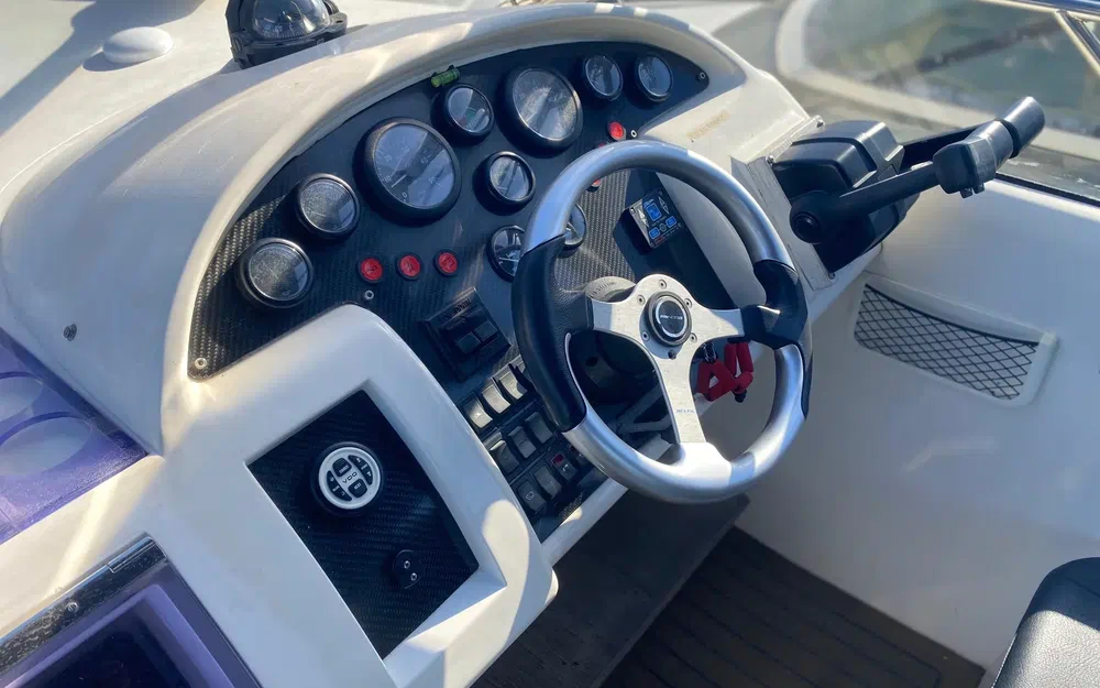 slider 28 Princess Riviera 32