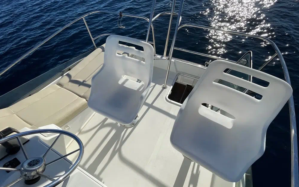 slider 9 Beneteau Antares 10.80