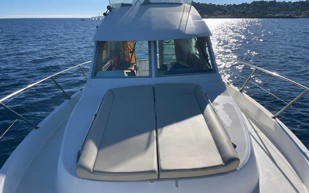 slider 13 Beneteau Antares 10.80