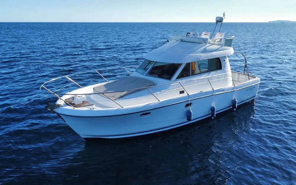 slider 3 Beneteau Antares 10.80