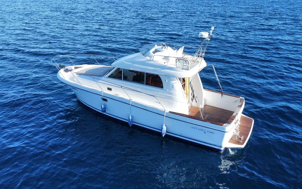 slider 5 Beneteau Antares 10.80