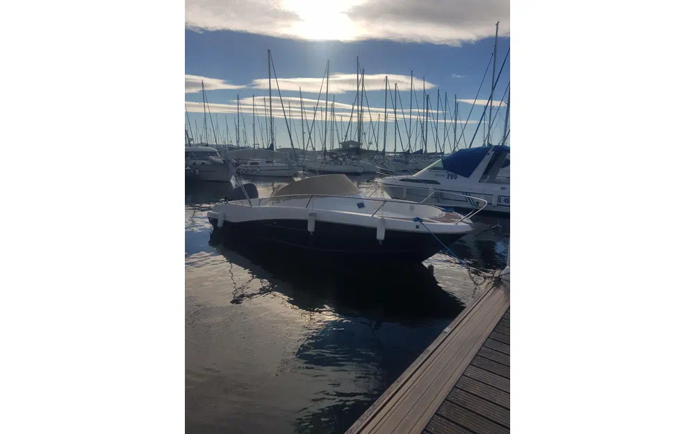 slider 13 Jeanneau Cap Camarat 755WA