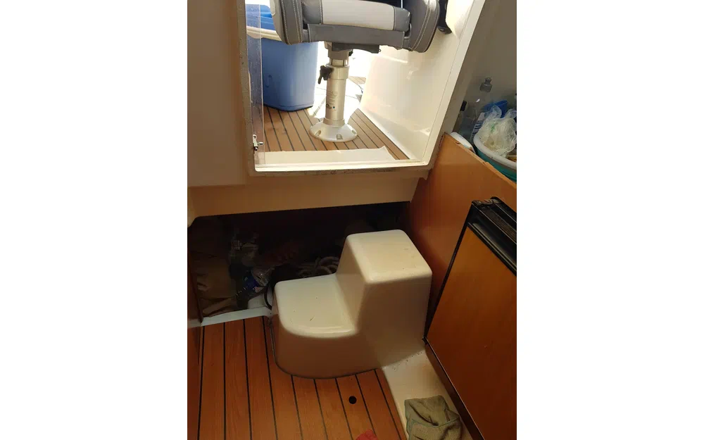 slider 1 Jeanneau Cap Camarat 755WA