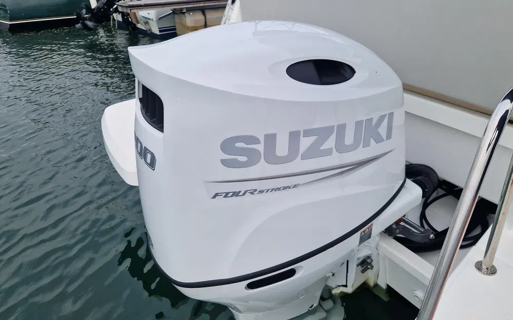 slider 7 Beneteau Antares 8 OB V2