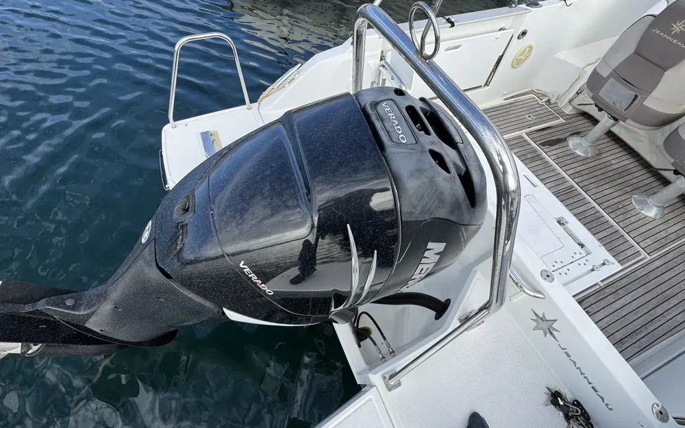 slider 11 Jeanneau Cap Camarat 7.5 WA