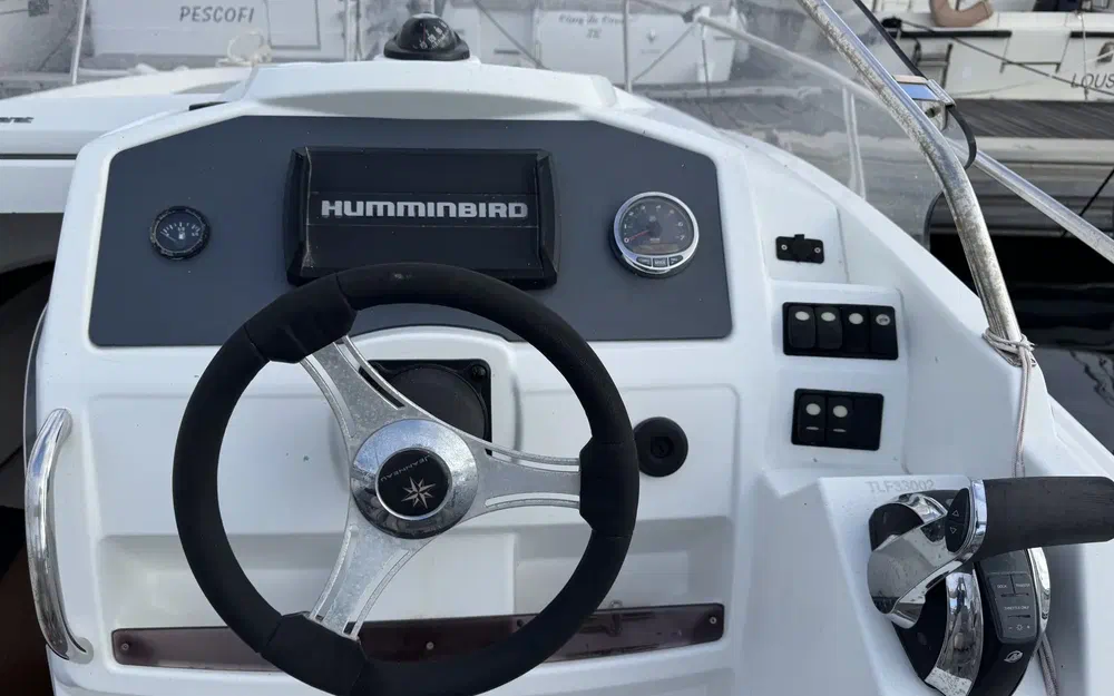 slider 3 Jeanneau Cap Camarat 7.5 WA