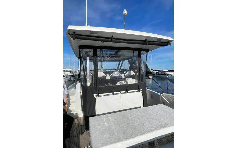 slider 6 Jeanneau Cap Camarat 10.5 WA