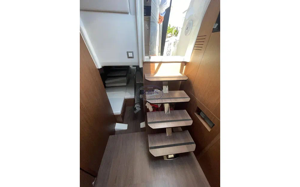 slider 7 Jeanneau Cap Camarat 10.5 WA