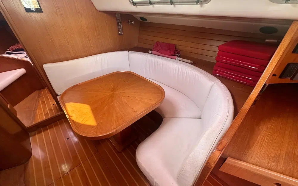 slider 20 J Boats  J 120