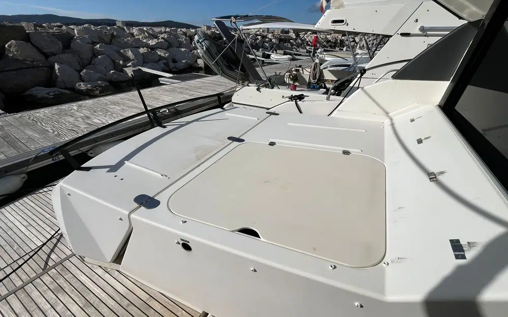 slider 6 Prestige Yachts 42 Sportop