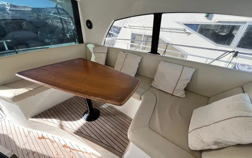 slider 8 Prestige Yachts 42 Sportop