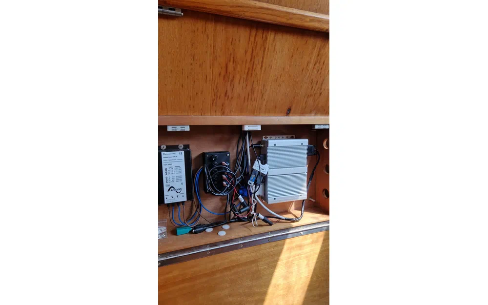 slider 17 Jeanneau Merry Fisher 930Fly