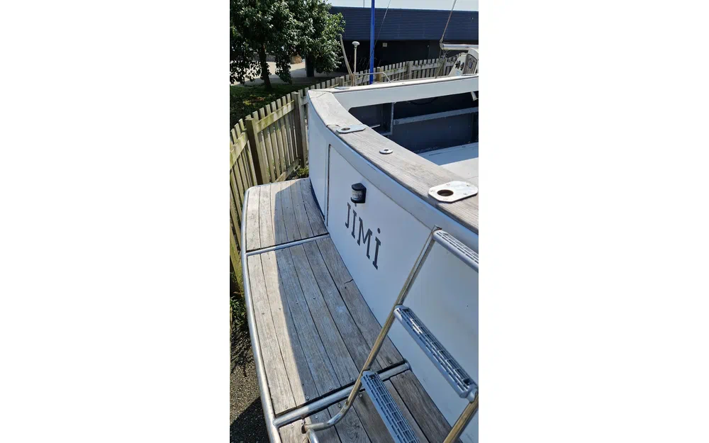 slider 5 Jeanneau Merry Fisher 930