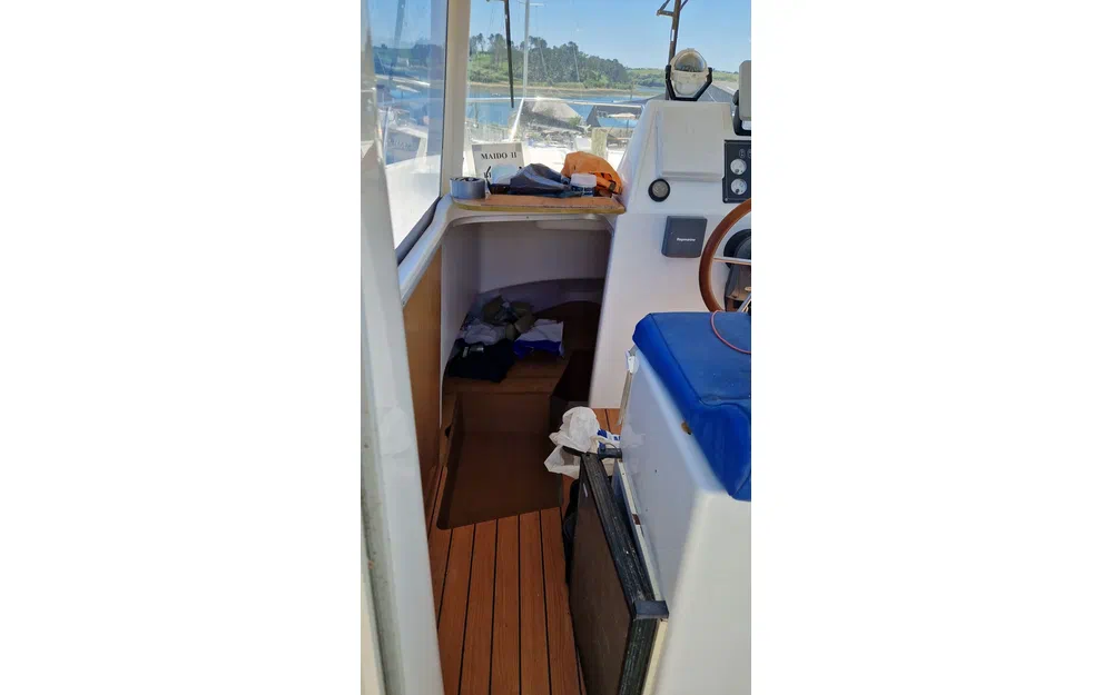 slider 10 Beneteau Antares 700 Peche