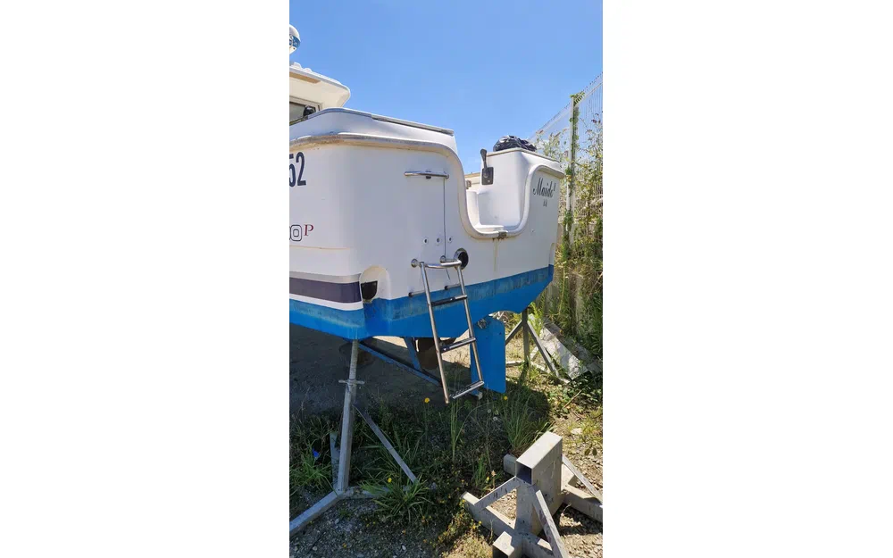 slider 1 Beneteau Antares 700 Peche