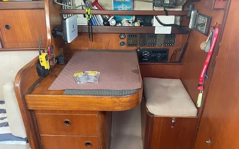 slider 23 Beneteau First 345