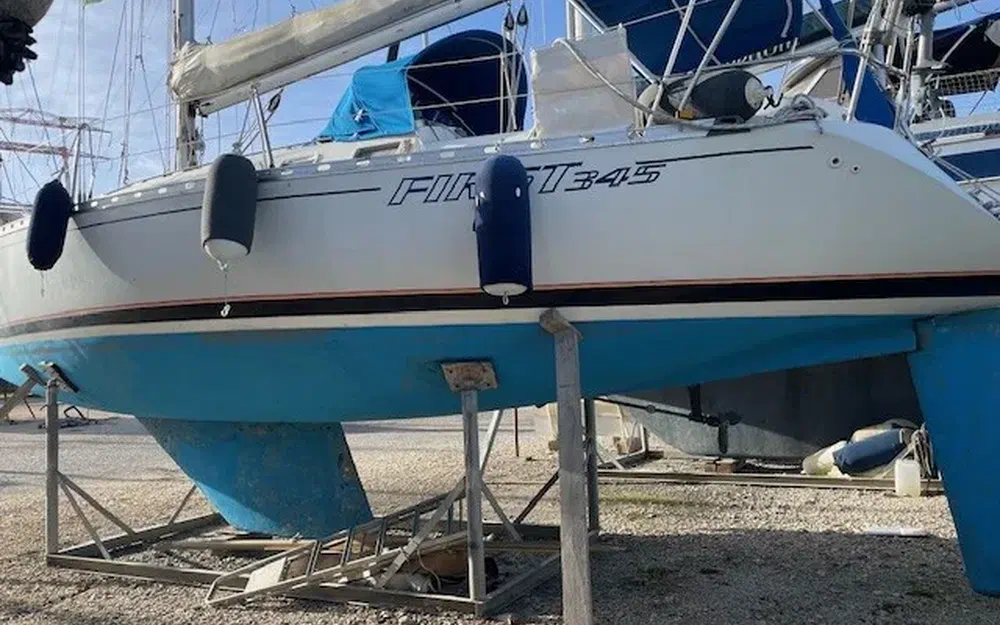 slider 41 Beneteau First 345