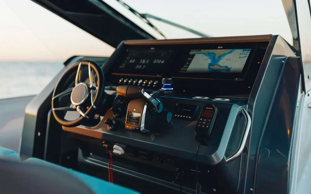 slider 6 Pirelli 47 HB