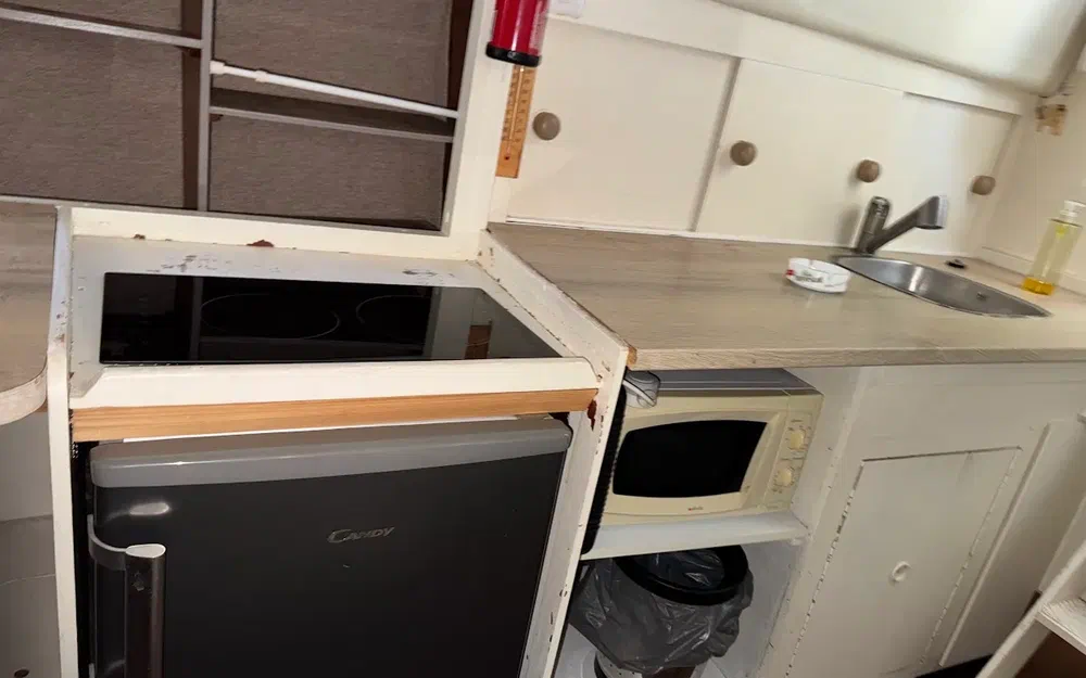 slider 15 Essex Yacht Cleopatra 1000