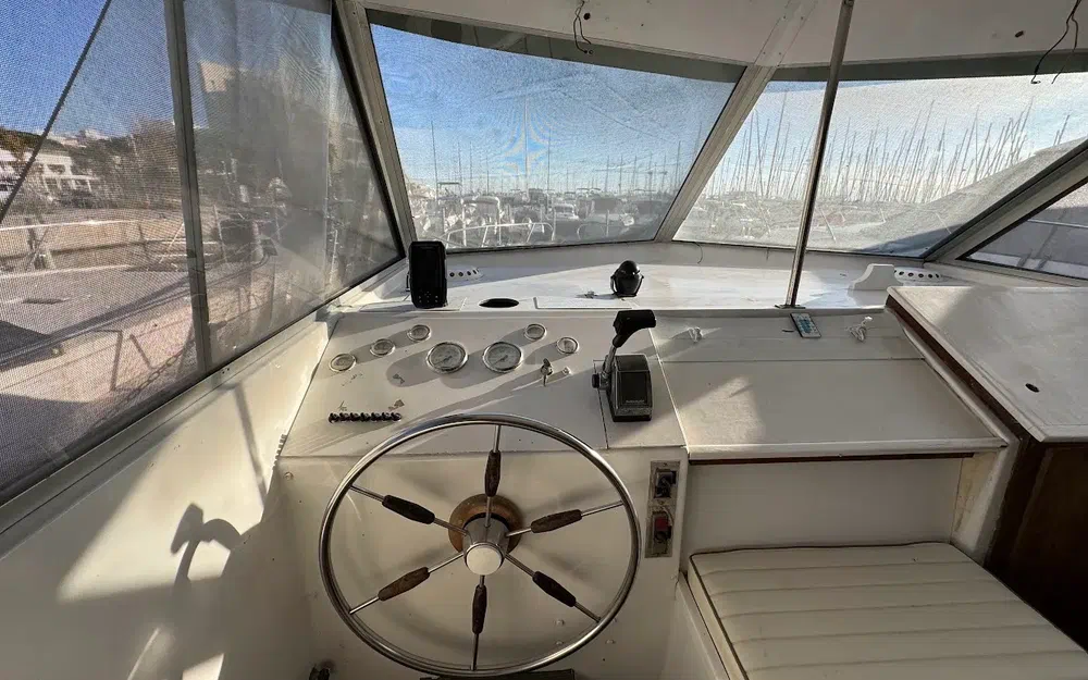 slider 4 Essex Yacht Cleopatra 1000
