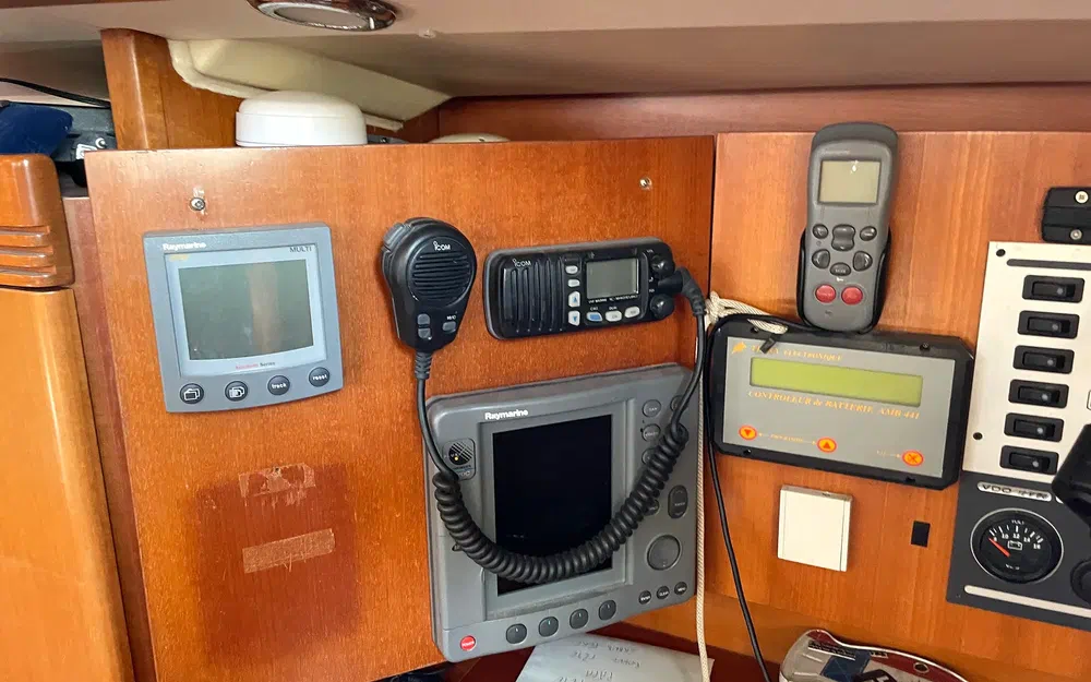 slider 23 Dufour  34