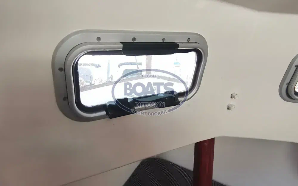 slider 12 Menorquin  31 Cabine