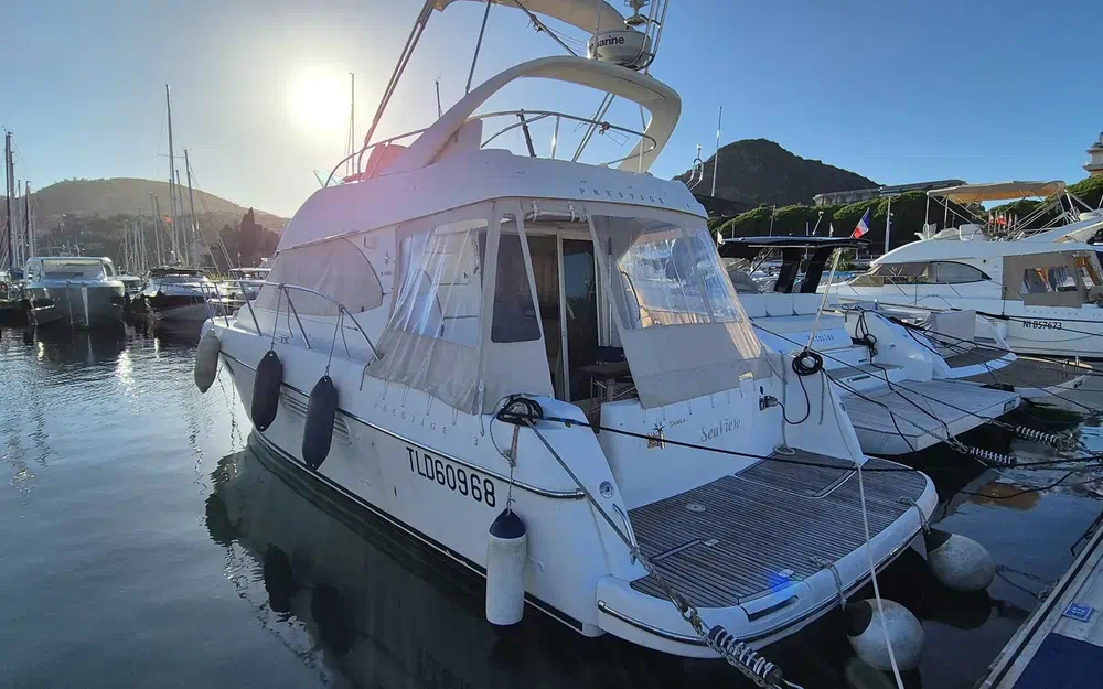 slider 0 Jeanneau Prestige 36Fly