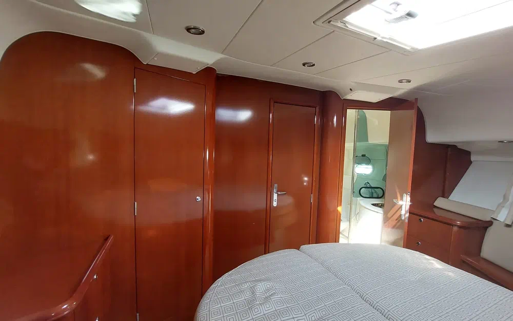 slider 10 Jeanneau Prestige 36