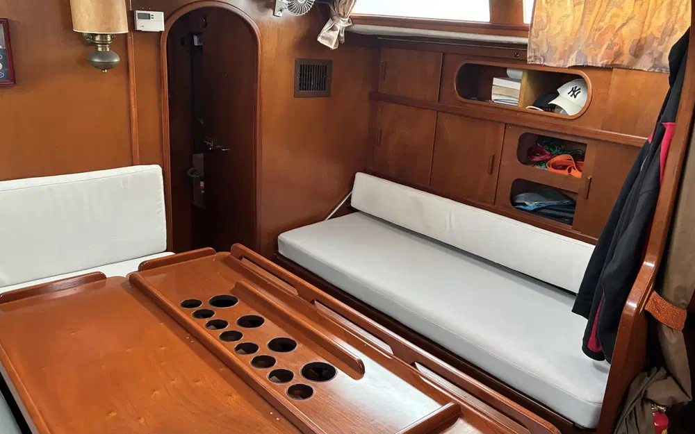 slider 2 Amel Maramu