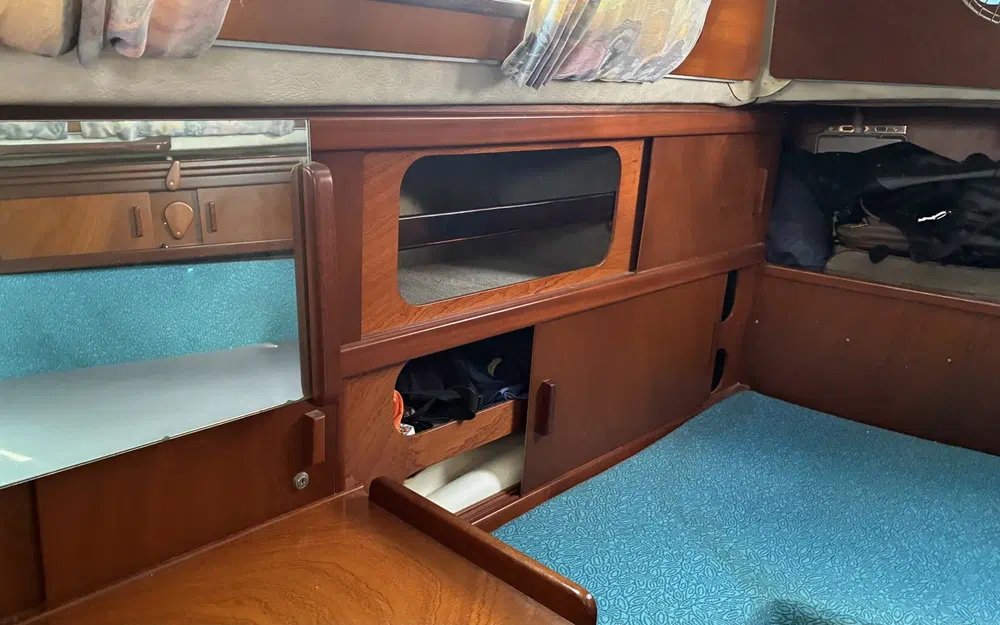 slider 5 Amel Maramu