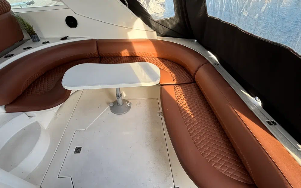 slider 14 Cruisers Yachts  4270 Esprit