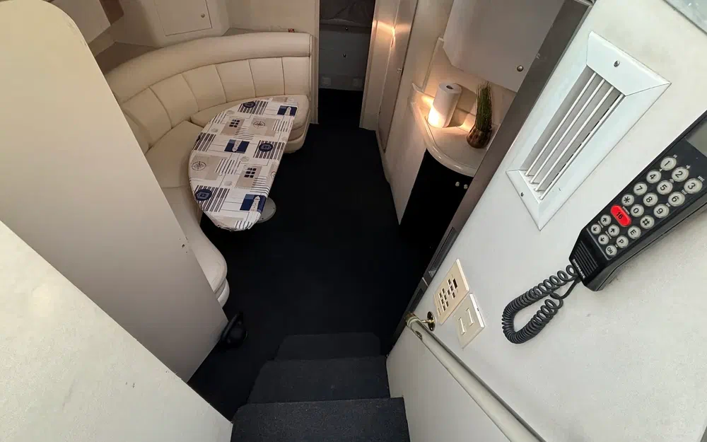 slider 20 Cruisers Yachts  4270 Esprit