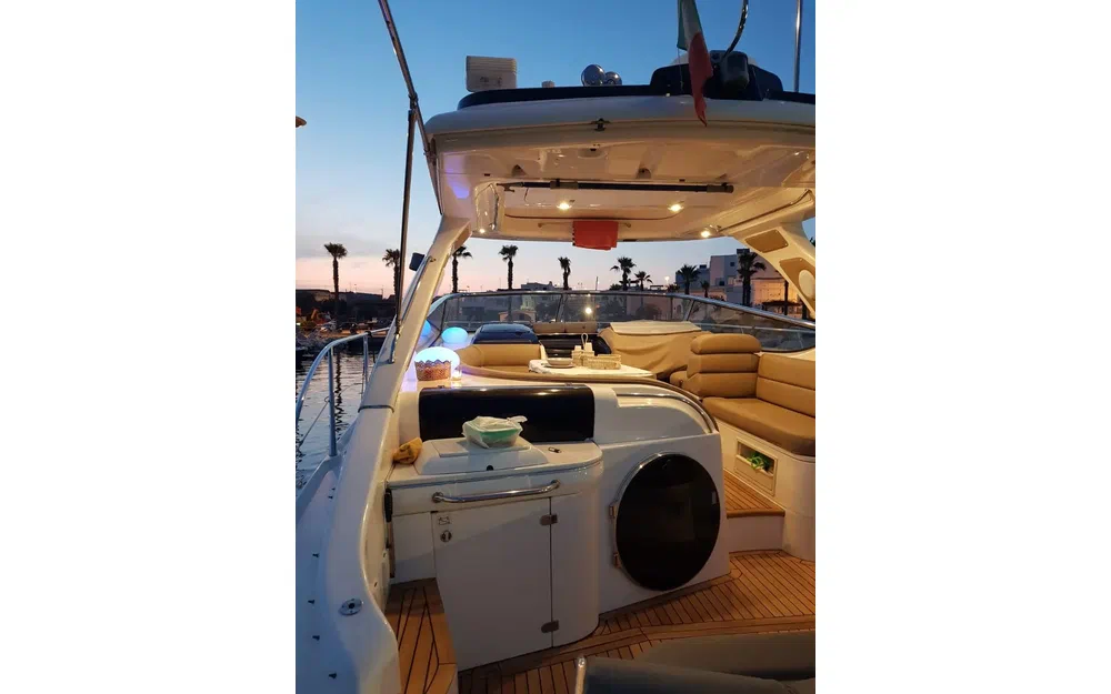 slider 5 Sealine  S 43